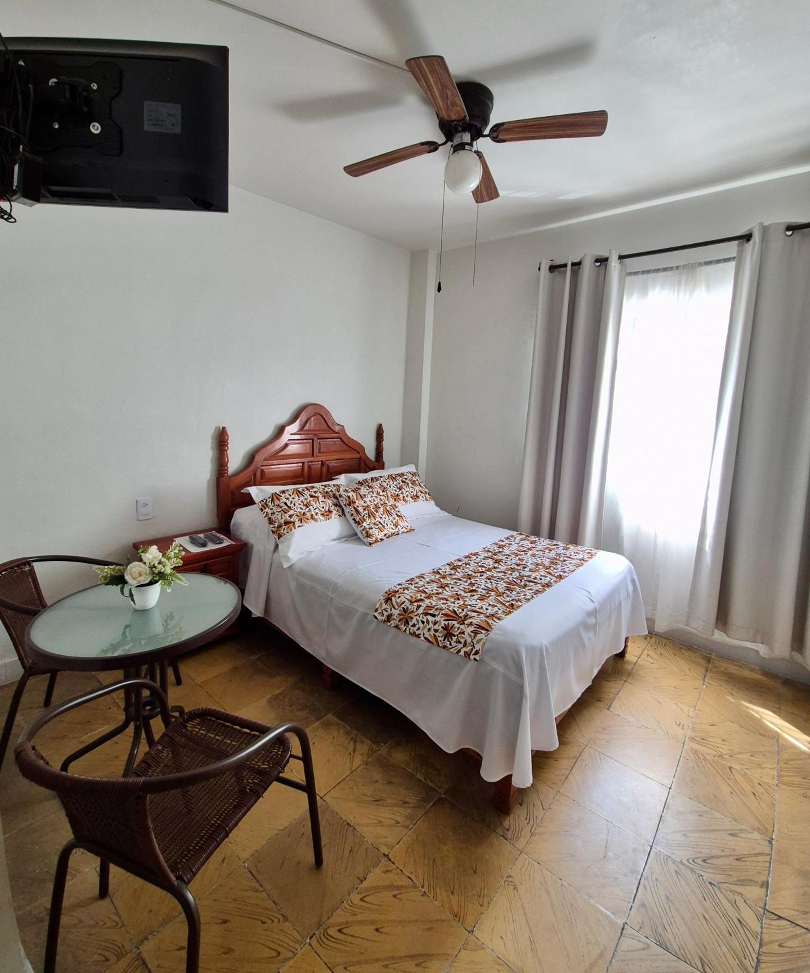 Hotel Catalina Orizaba  Zewnętrze zdjęcie