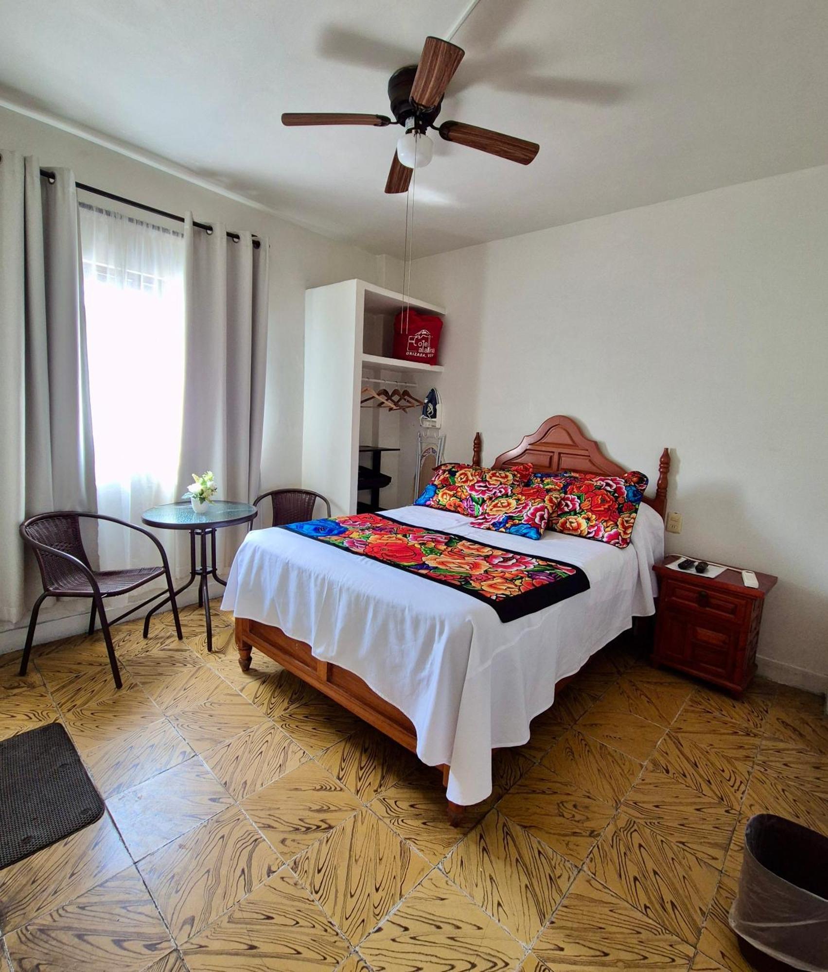 Hotel Catalina Orizaba  Pokój zdjęcie